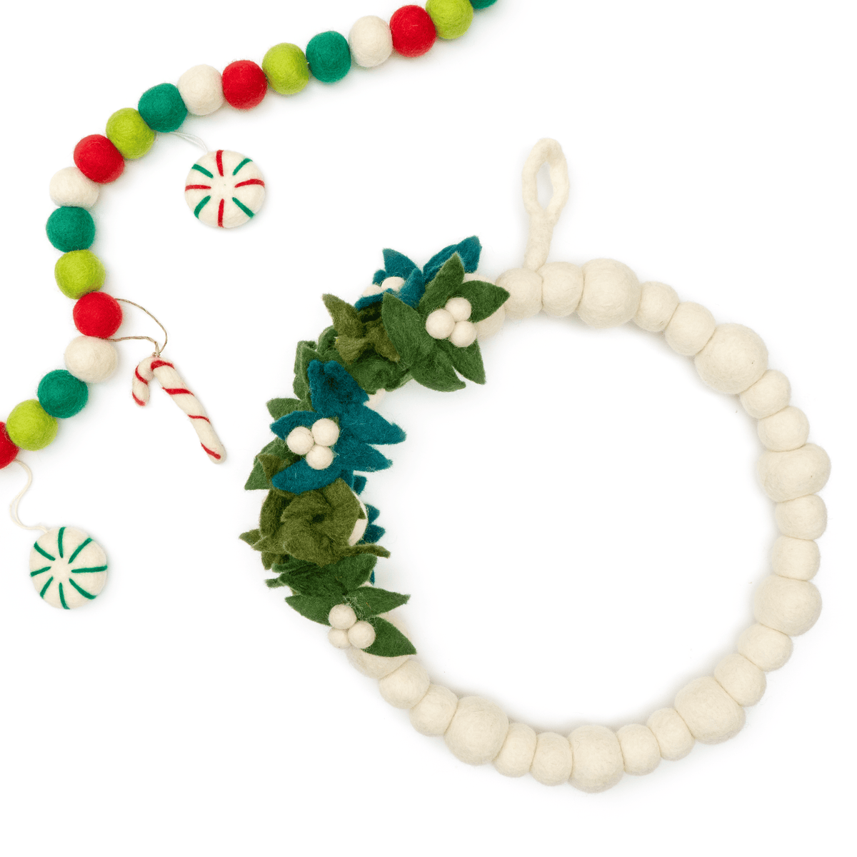 White Mistletoe White Berry Wreath - WHITE